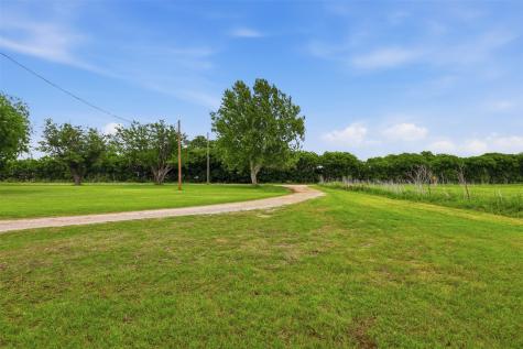 745 County Road 1123 Cleburne TX 76033