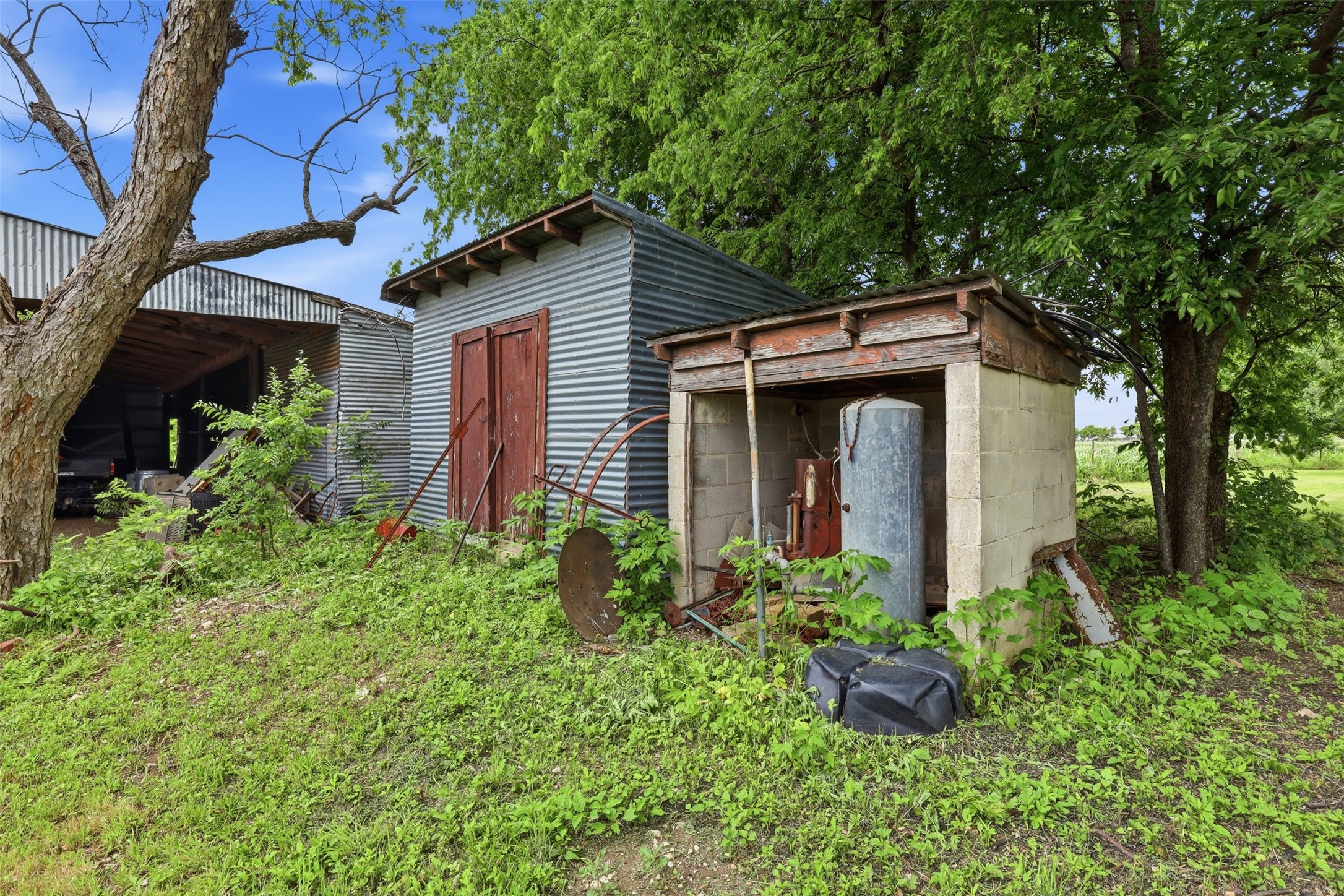 745 County Road 1123 Cleburne TX 76033