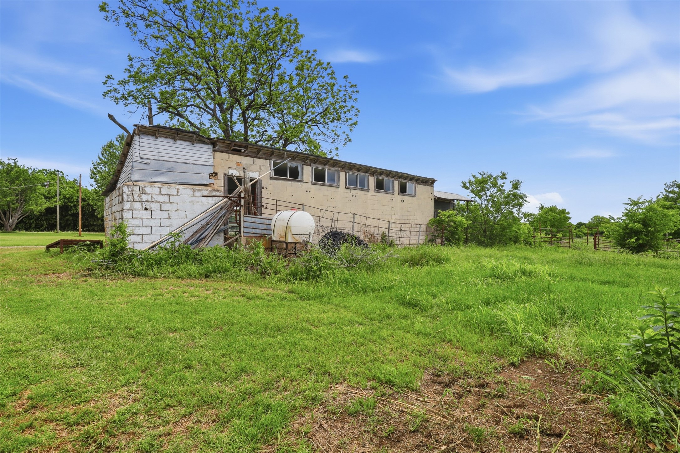 745 County Road 1123 Cleburne TX 76033