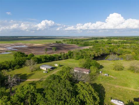 455 County Road 3395 Ladonia TX 75449