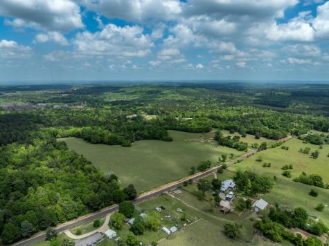 1695 County Road 3408 Jacksonville TX 75766