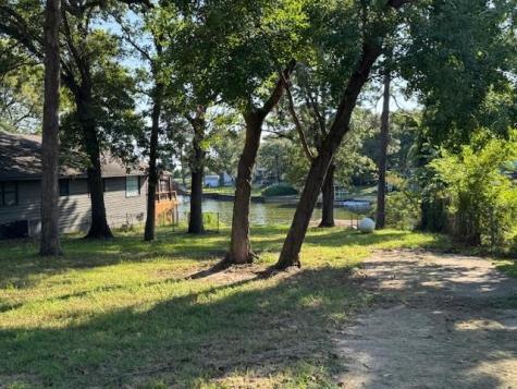 241 Southlake Drive Mabank TX 75156