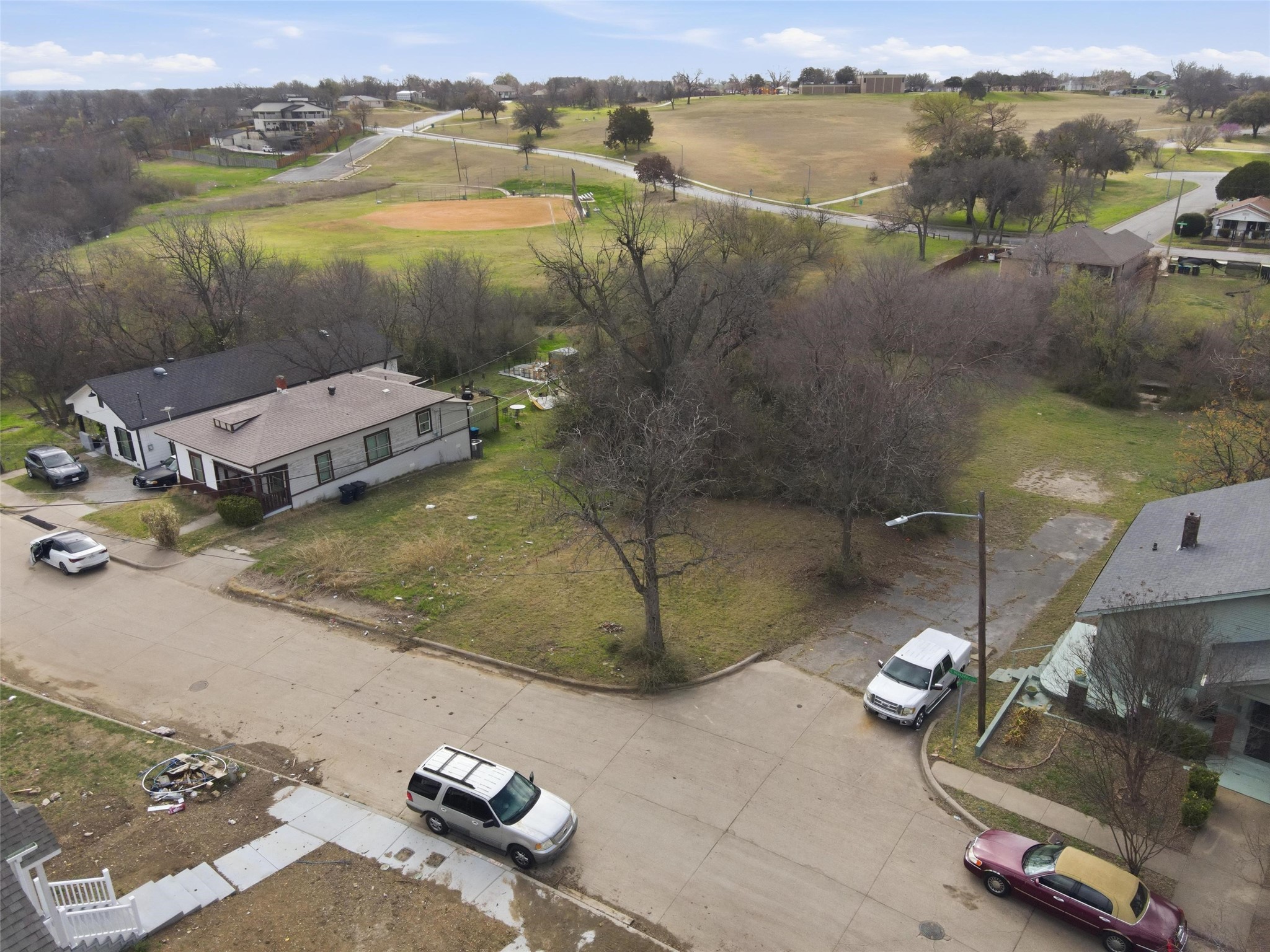 1060 E Oleander Street Fort Worth TX 76104