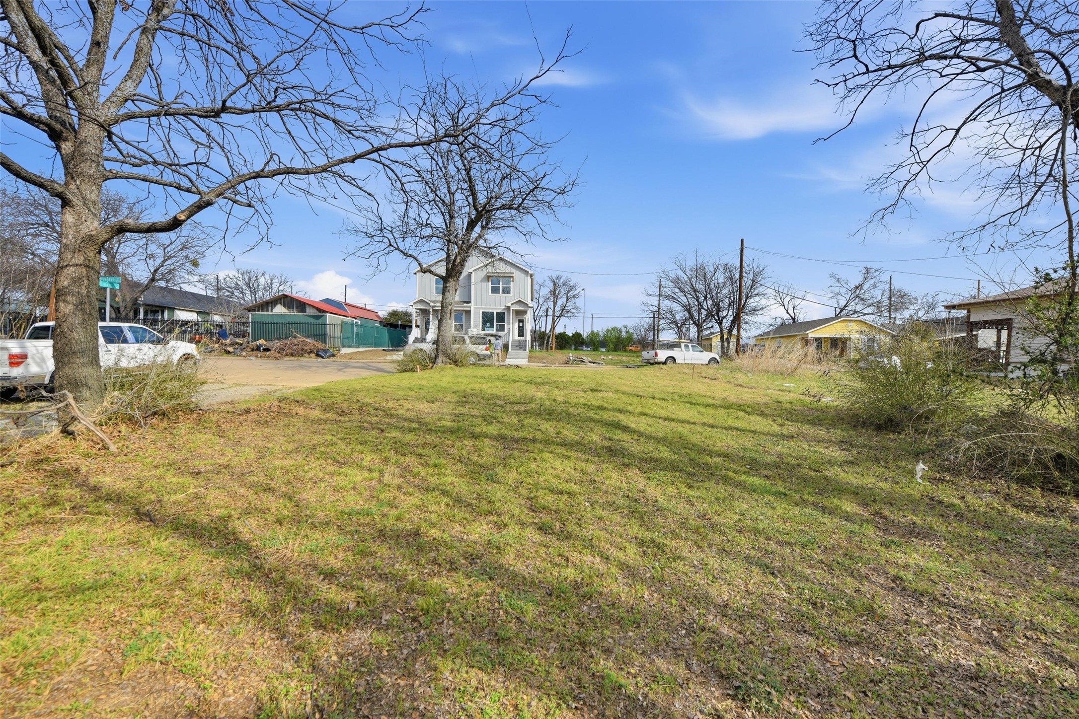 1060 E Oleander Street Fort Worth TX 76104