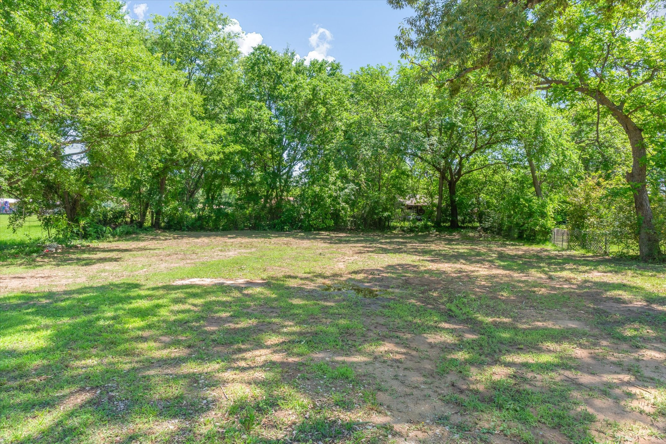 402 N Houston Street Edgewood TX 75117