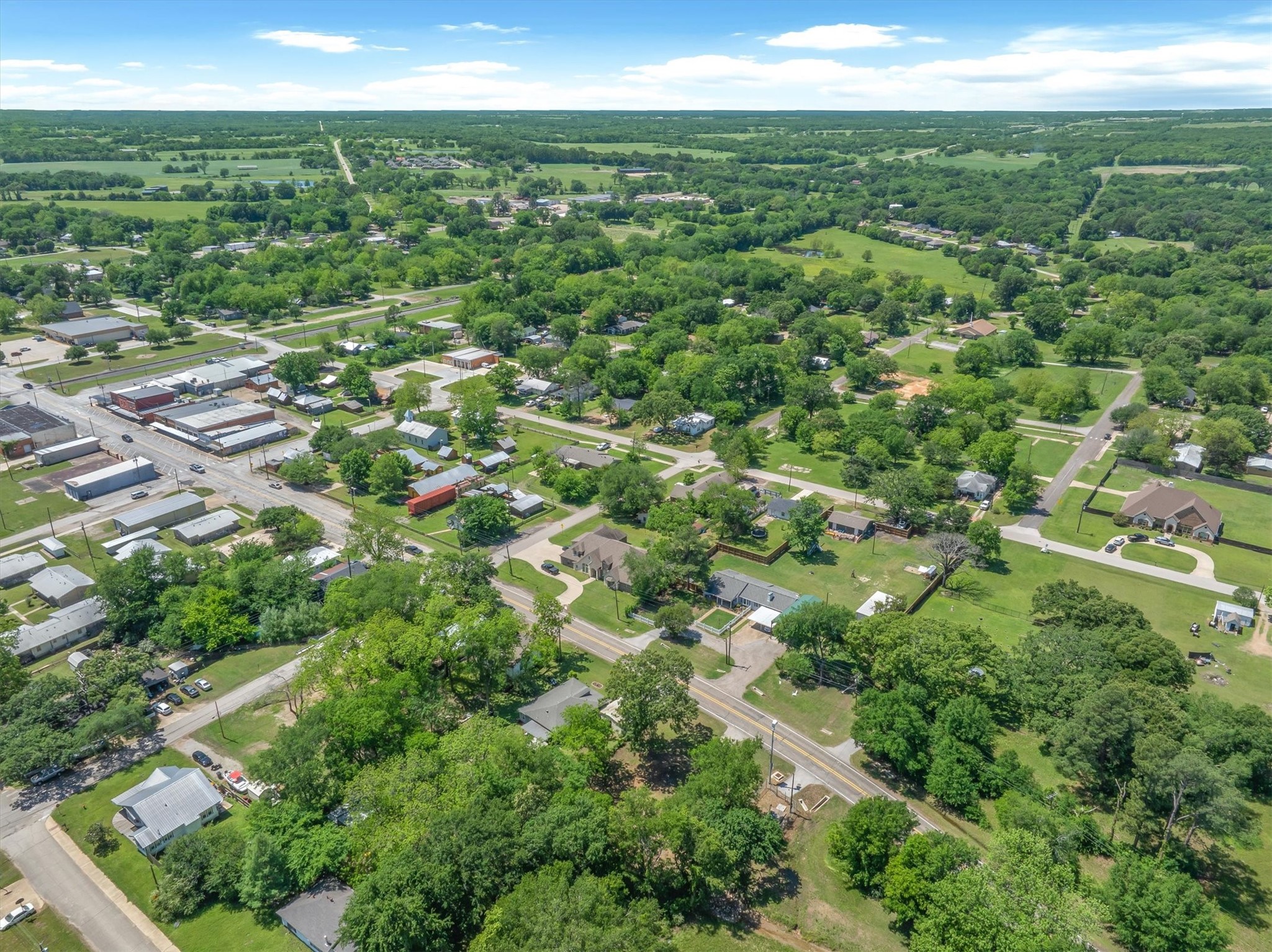402 N Houston Street Edgewood TX 75117