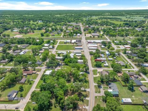 402 N Houston Street Edgewood TX 75117