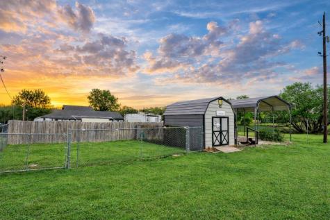 433 Holiday Village Drive Quitman TX 75783