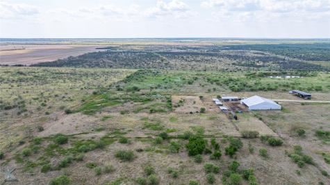 1208 County Road 304 Throckmorton TX 76843
