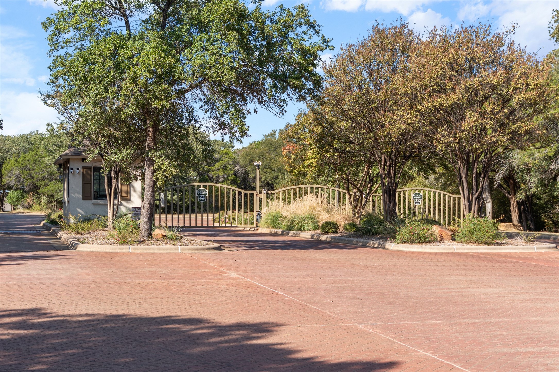 1240 Autumn Oaks Circle China Spring TX 76633