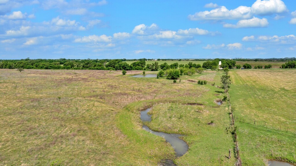 898 County Road 3220 Clifton TX 76634