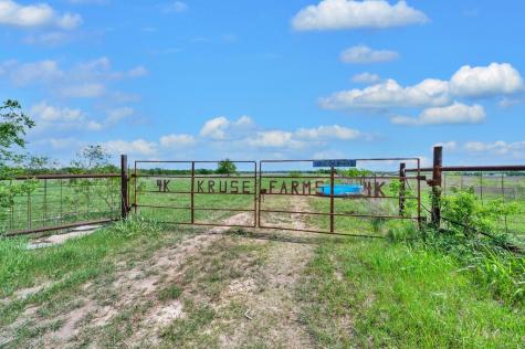 898 County Road 3220 Clifton TX 76634