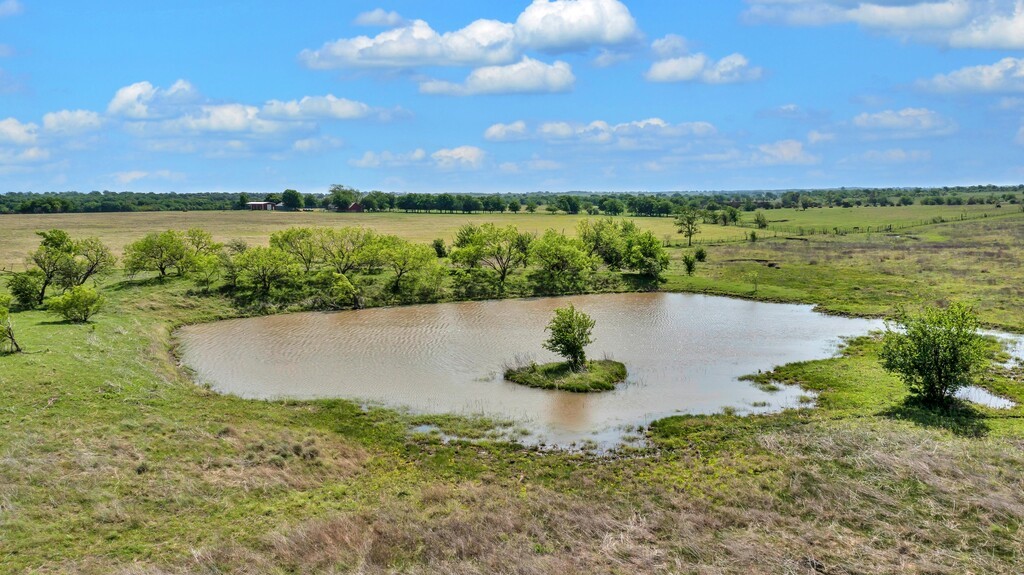 898 County Road 3220 Clifton TX 76634