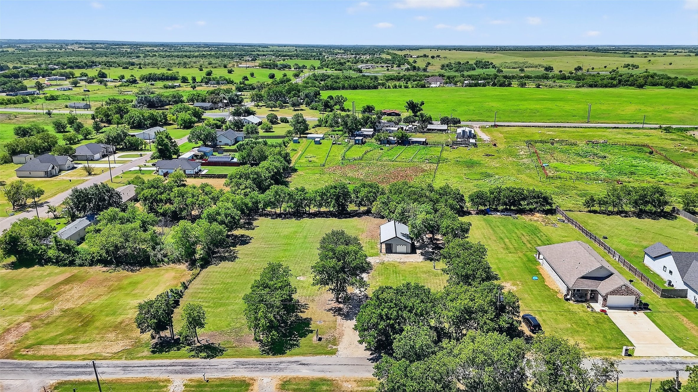 4612 Elementary Drive Southmayd TX 76273