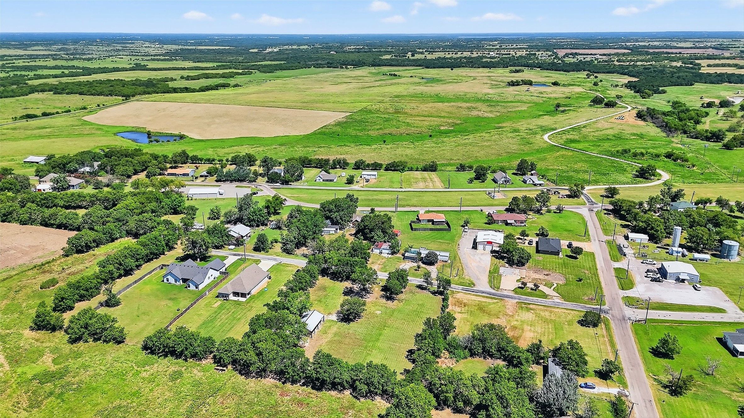 4612 Elementary Drive Southmayd TX 76273