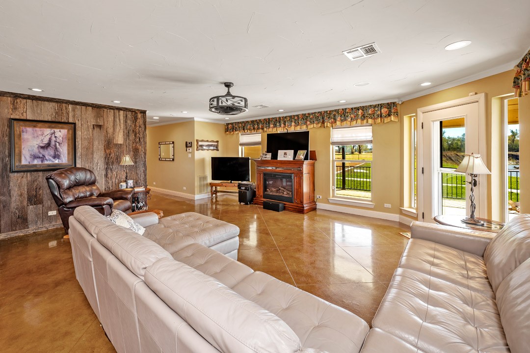 103 Hyde Lake Road Bennington OK 74723