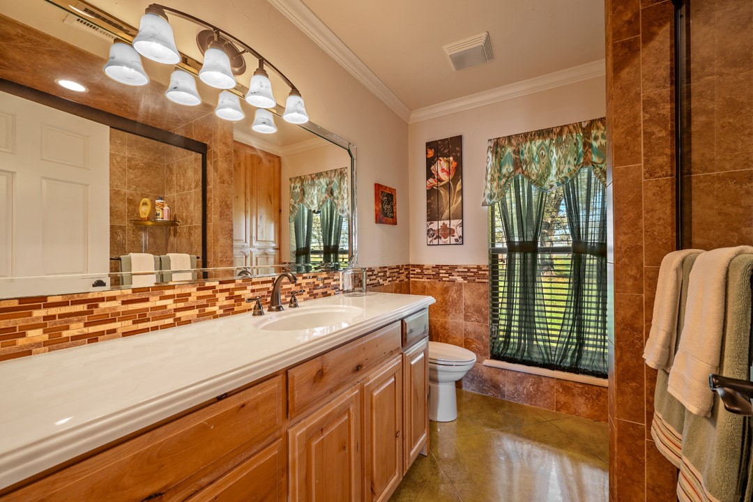 103 Hyde Lake Road Bennington OK 74723