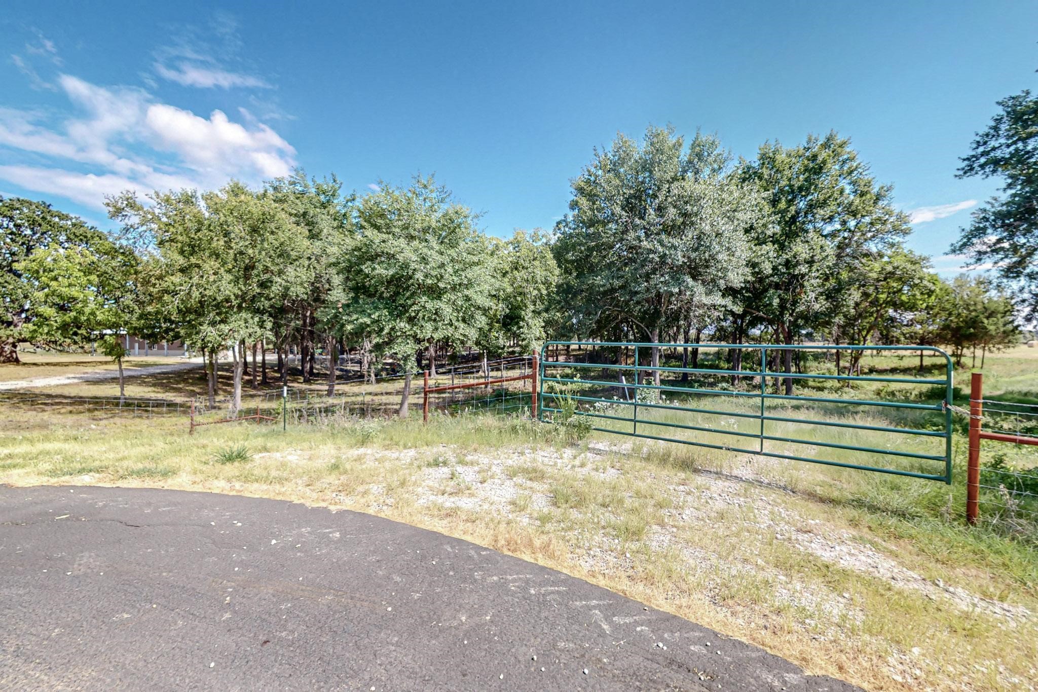 637 Lyman T Davis Drive Corsicana TX 75110