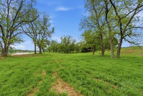 10501-8 Mitchell Bend Court Granbury TX 76048