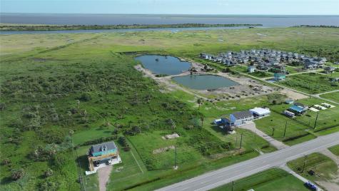 70.43 acres Highway 87 Gilchrist TX 77617
