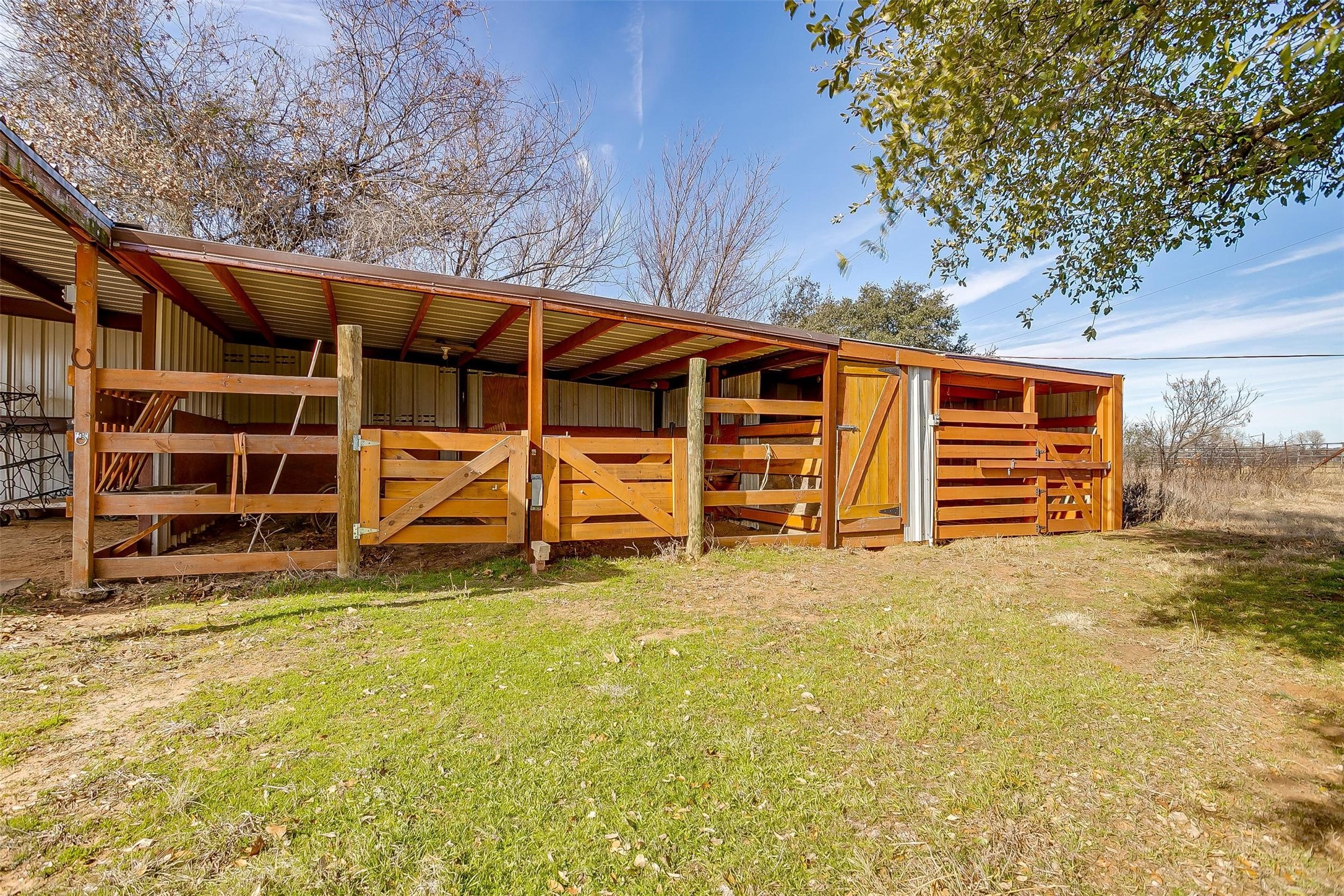 2040 Erwin Road Poolville TX 76487