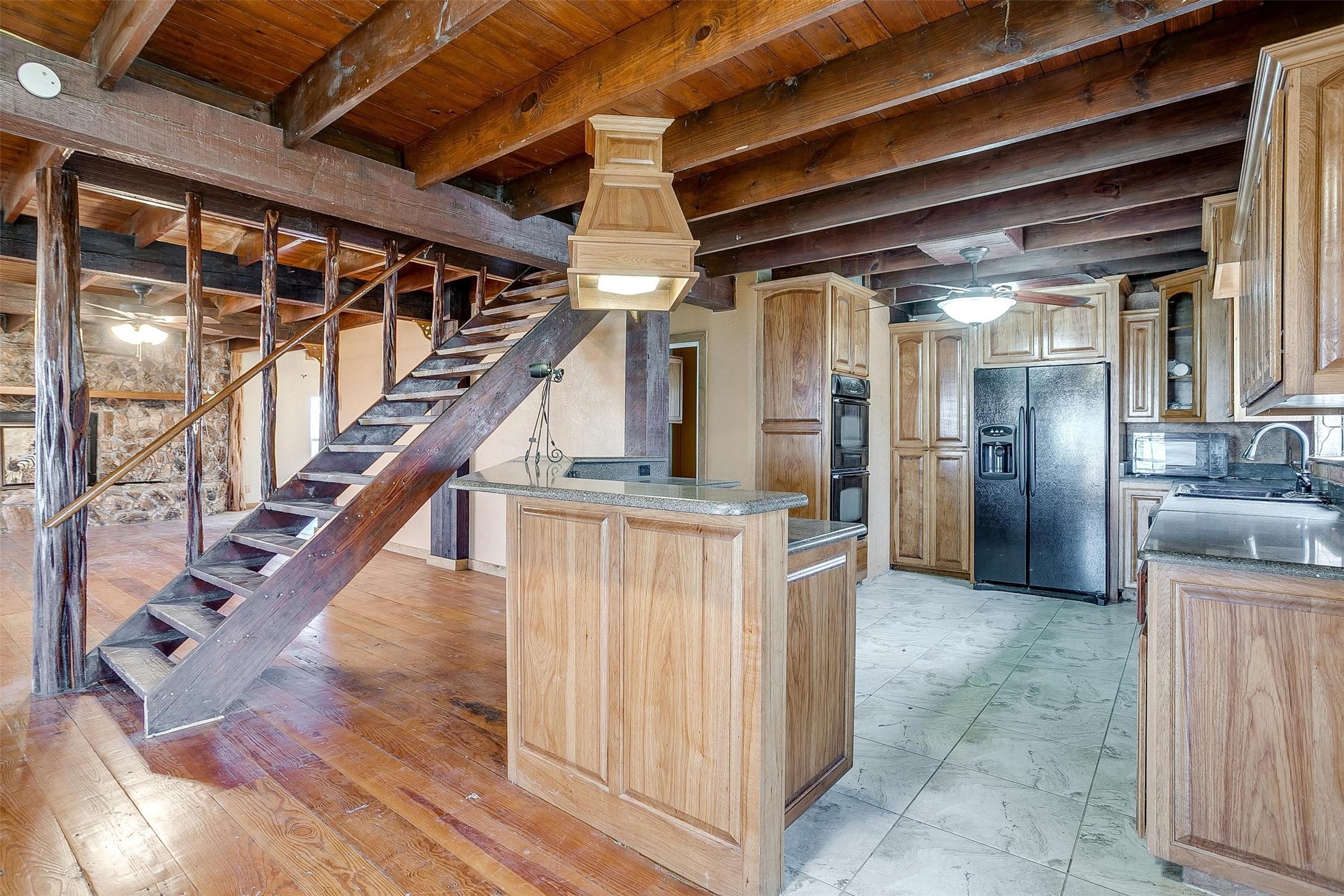 2040 Erwin Road Poolville TX 76487