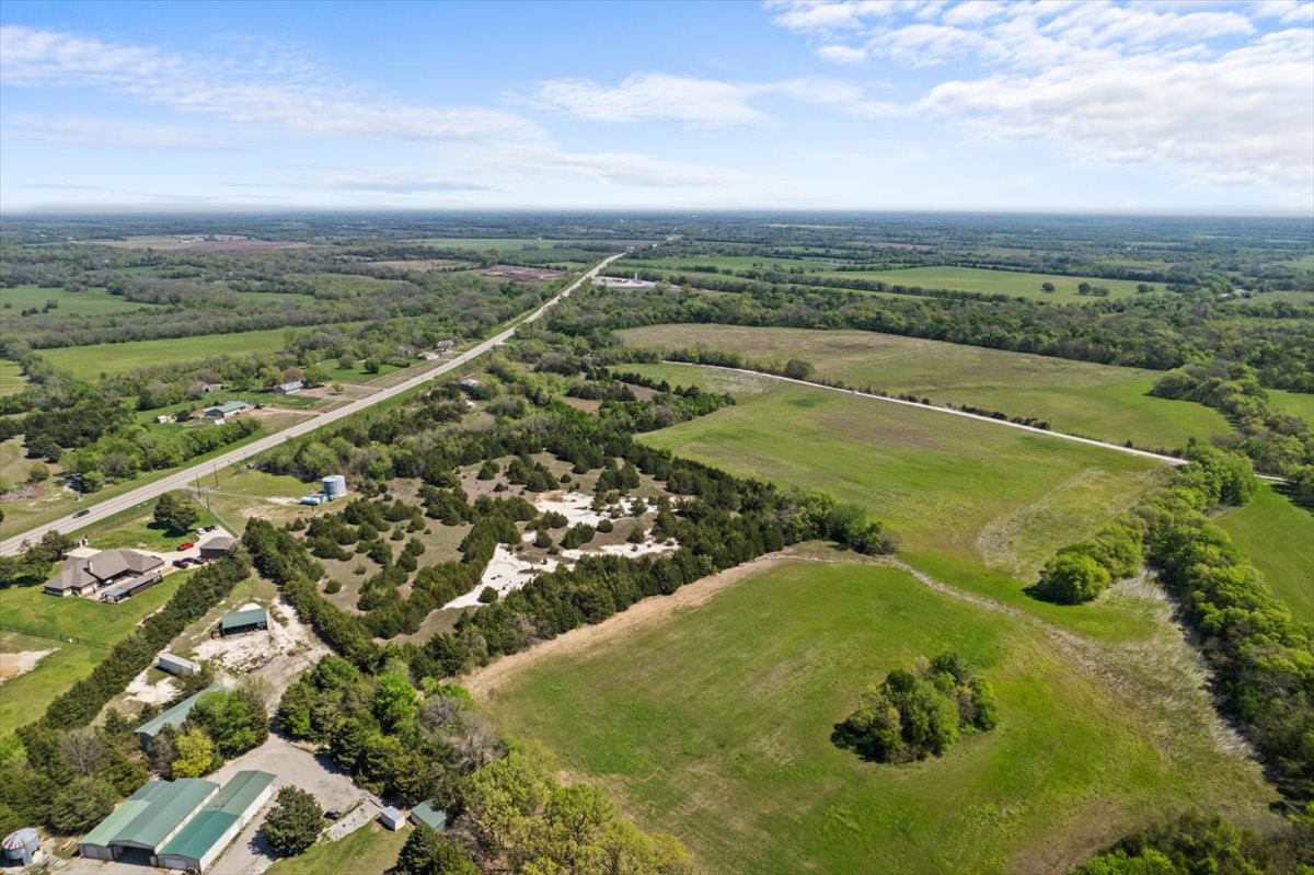 9585 State Highway 121 Trenton TX 75490