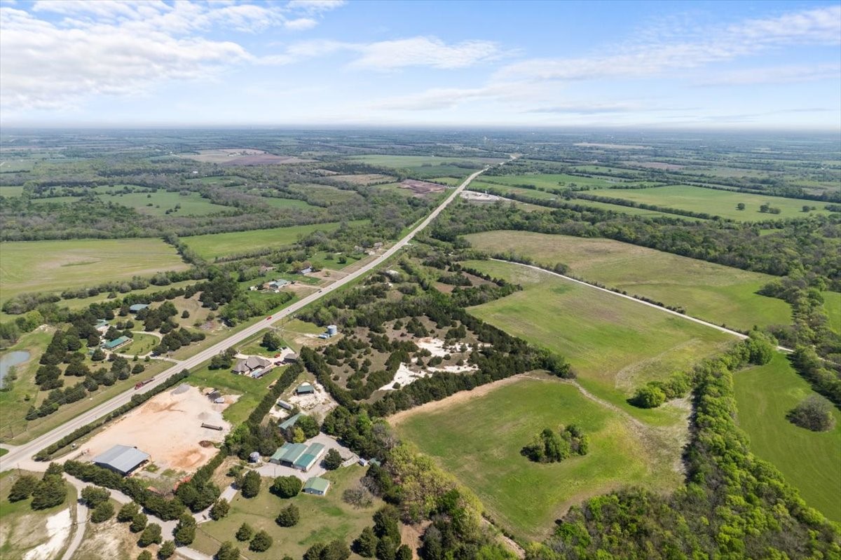 9585 State Highway 121 Trenton TX 75490