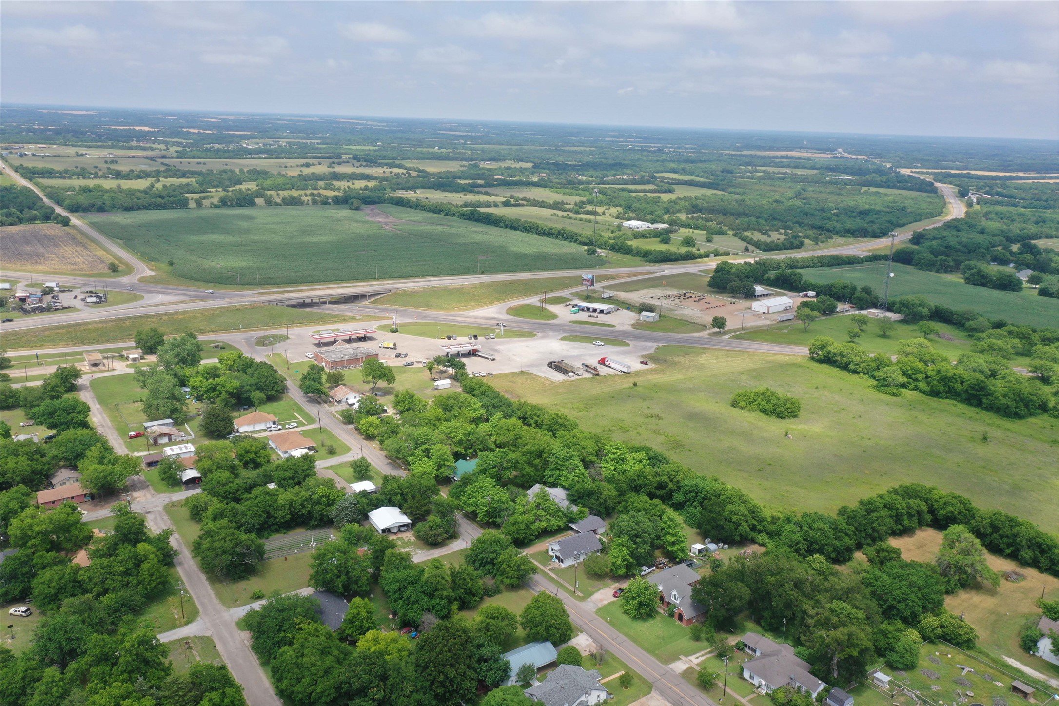29.366 Ac South Side Highway 69 Trenton TX 75490