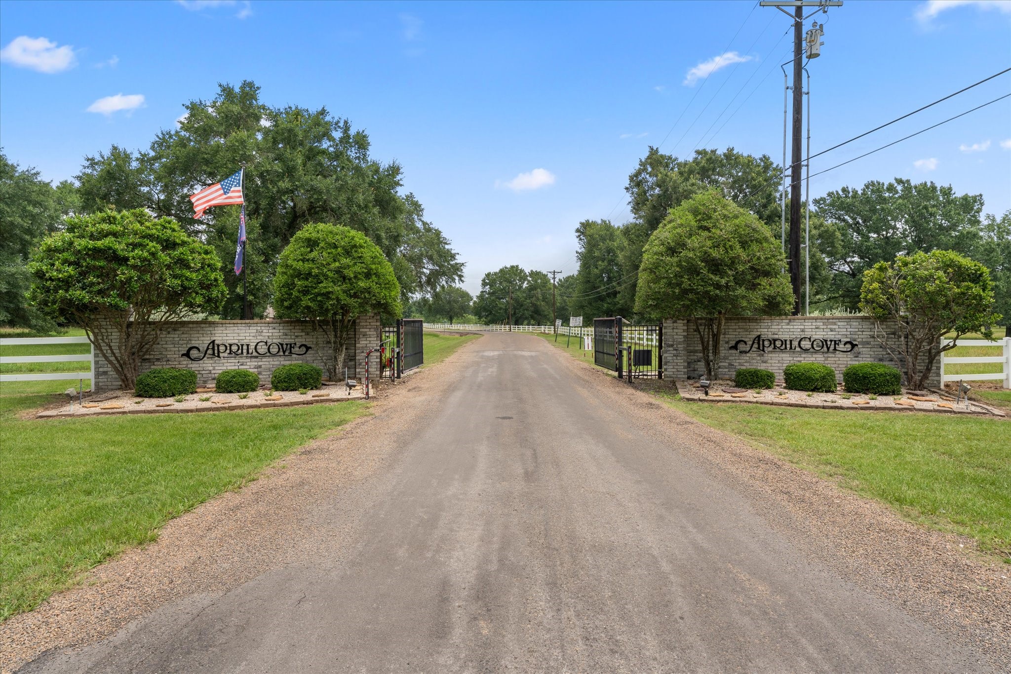 78 & 79 Tall Oaks Drive Streetman TX 75859