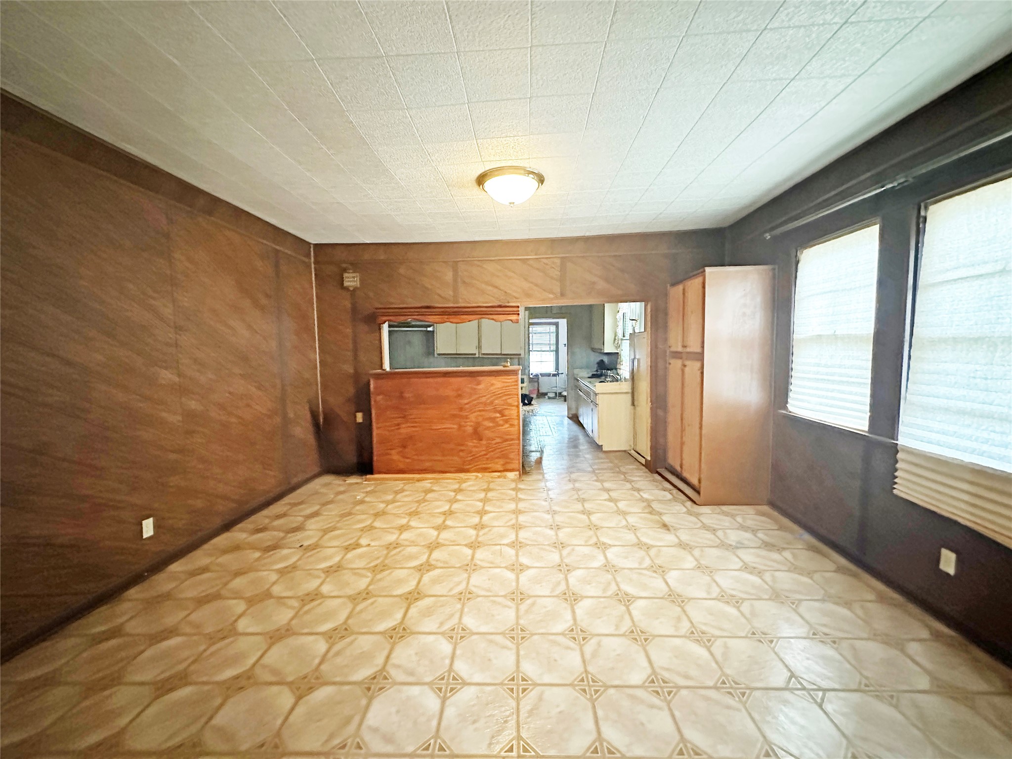 1001 Grandview Avenue Dallas TX 75223