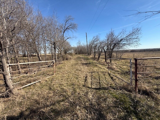 363 County Road 4403 Grandview TX 76050