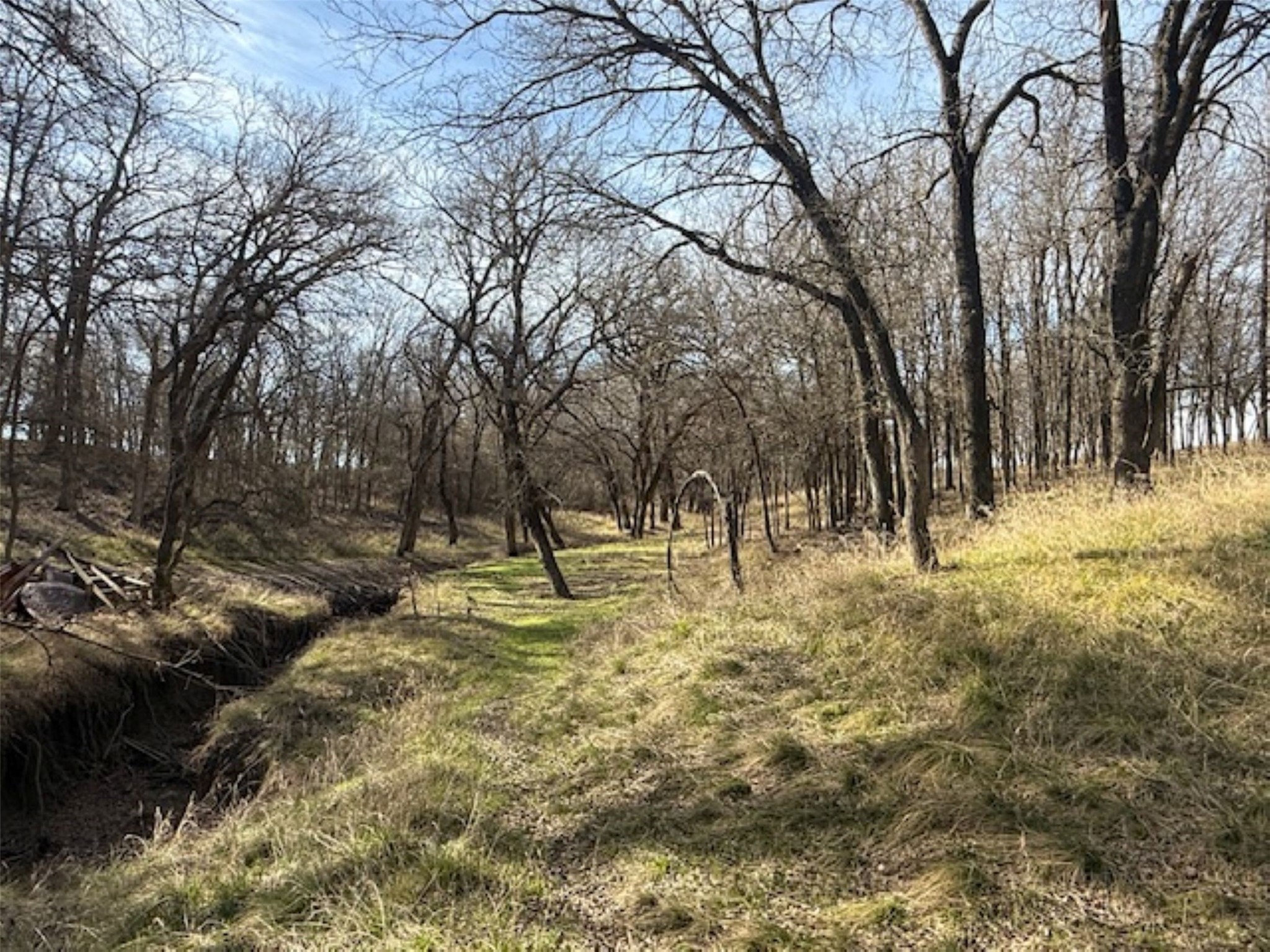 363 County Road 4403 Grandview TX 76050