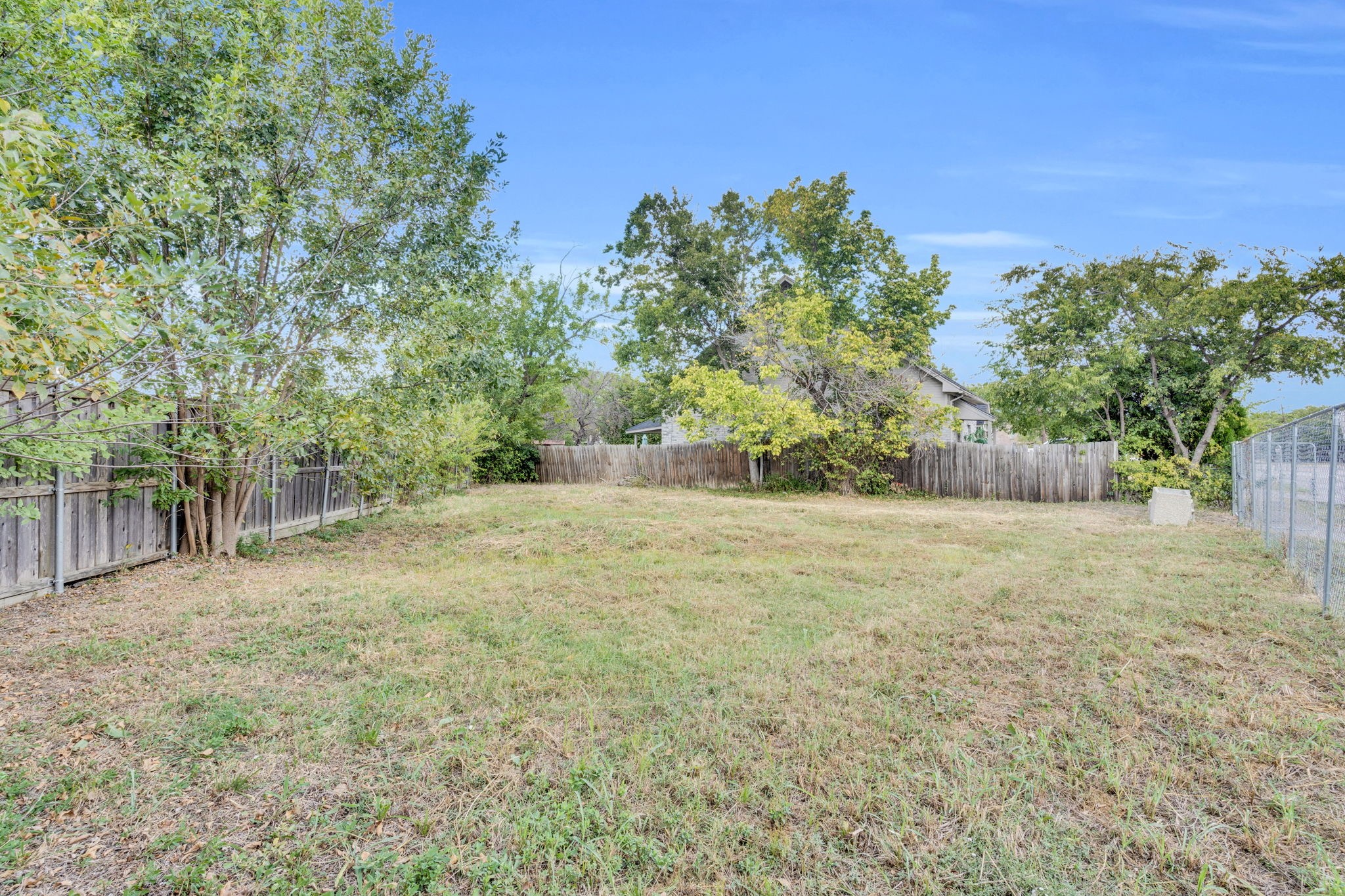 3519 Weisenberger Drive Dallas TX 75212