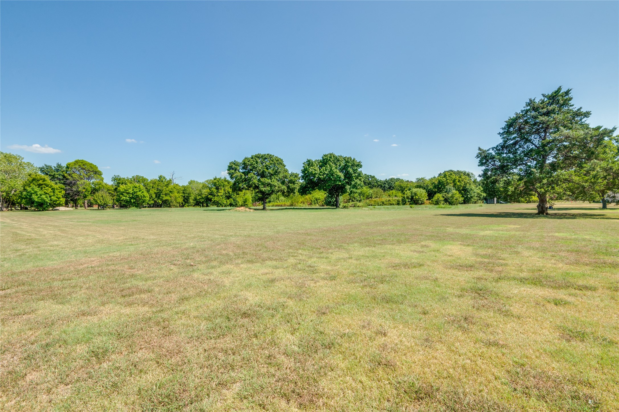 2120 W Sublett Road Arlington TX 76017
