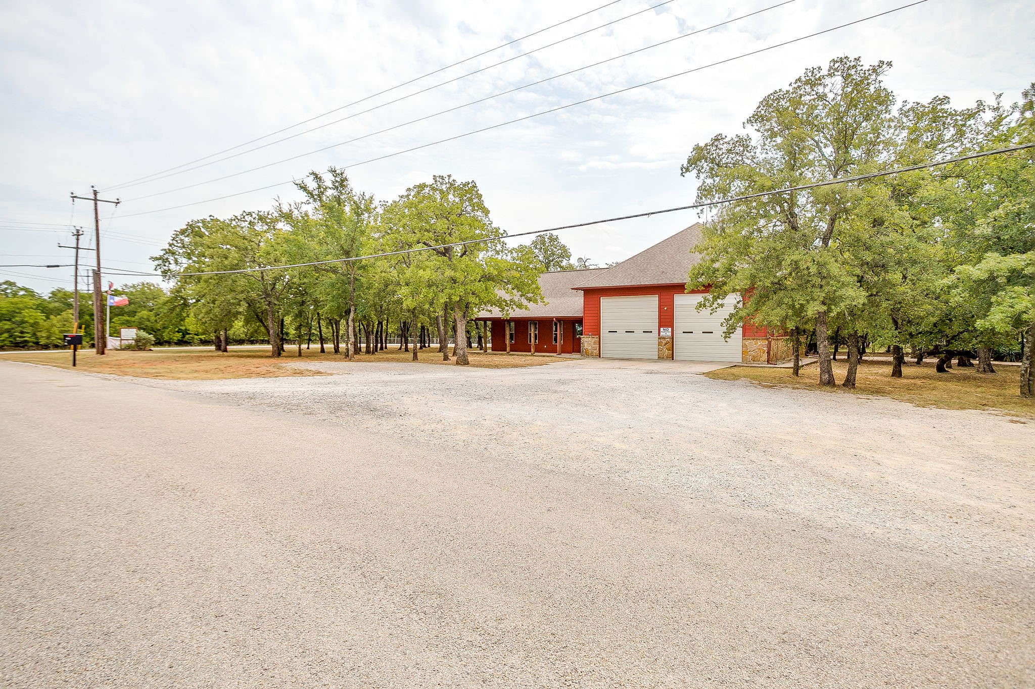 205 Pheasant Run Sunset TX 76270
