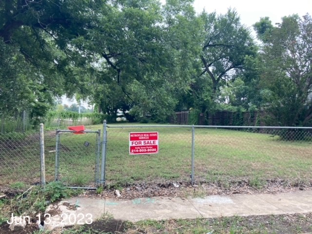 1728 Bannock Avenue Dallas TX 75215