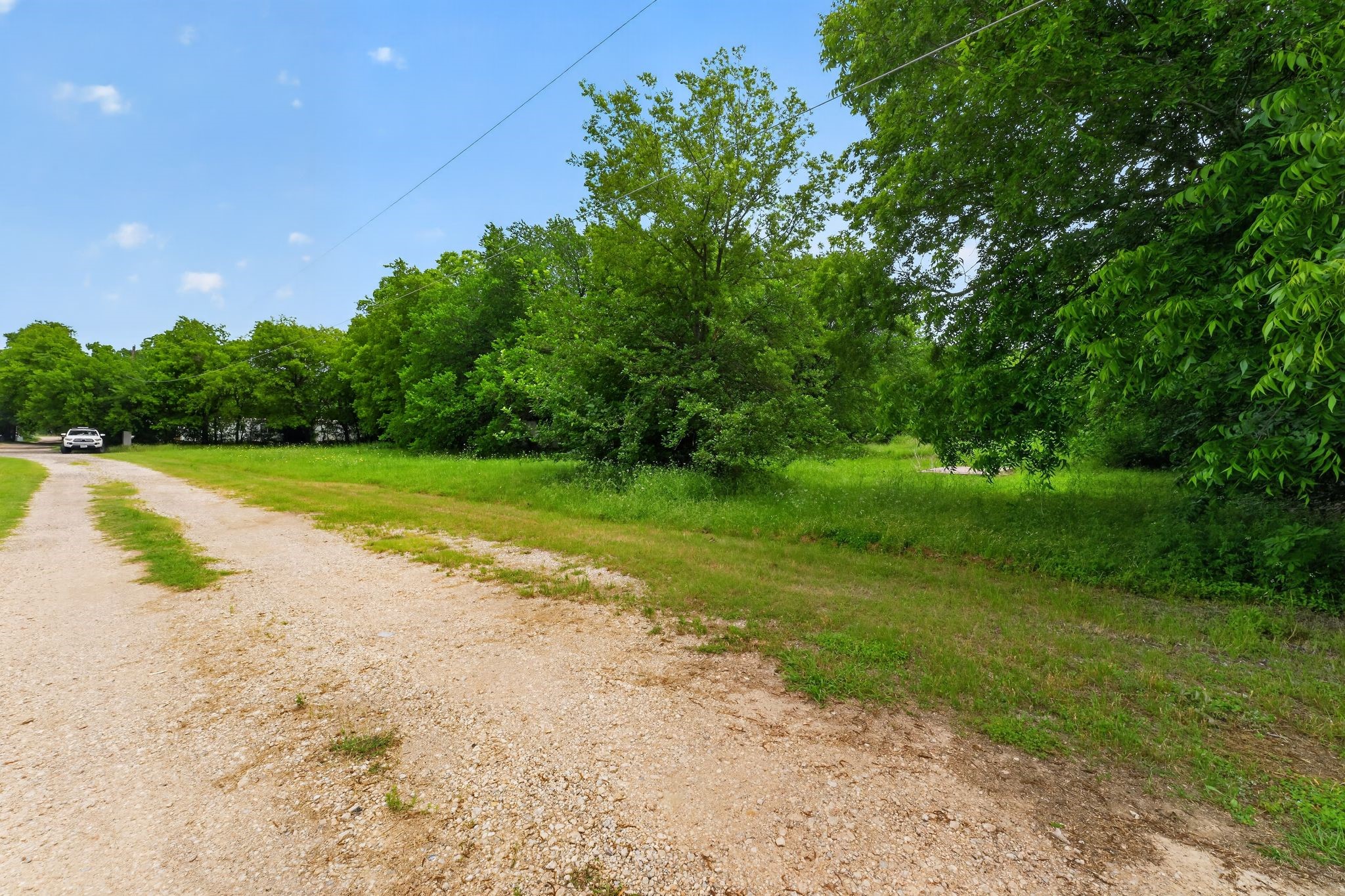 4002 Curry Road Arlington TX 76001