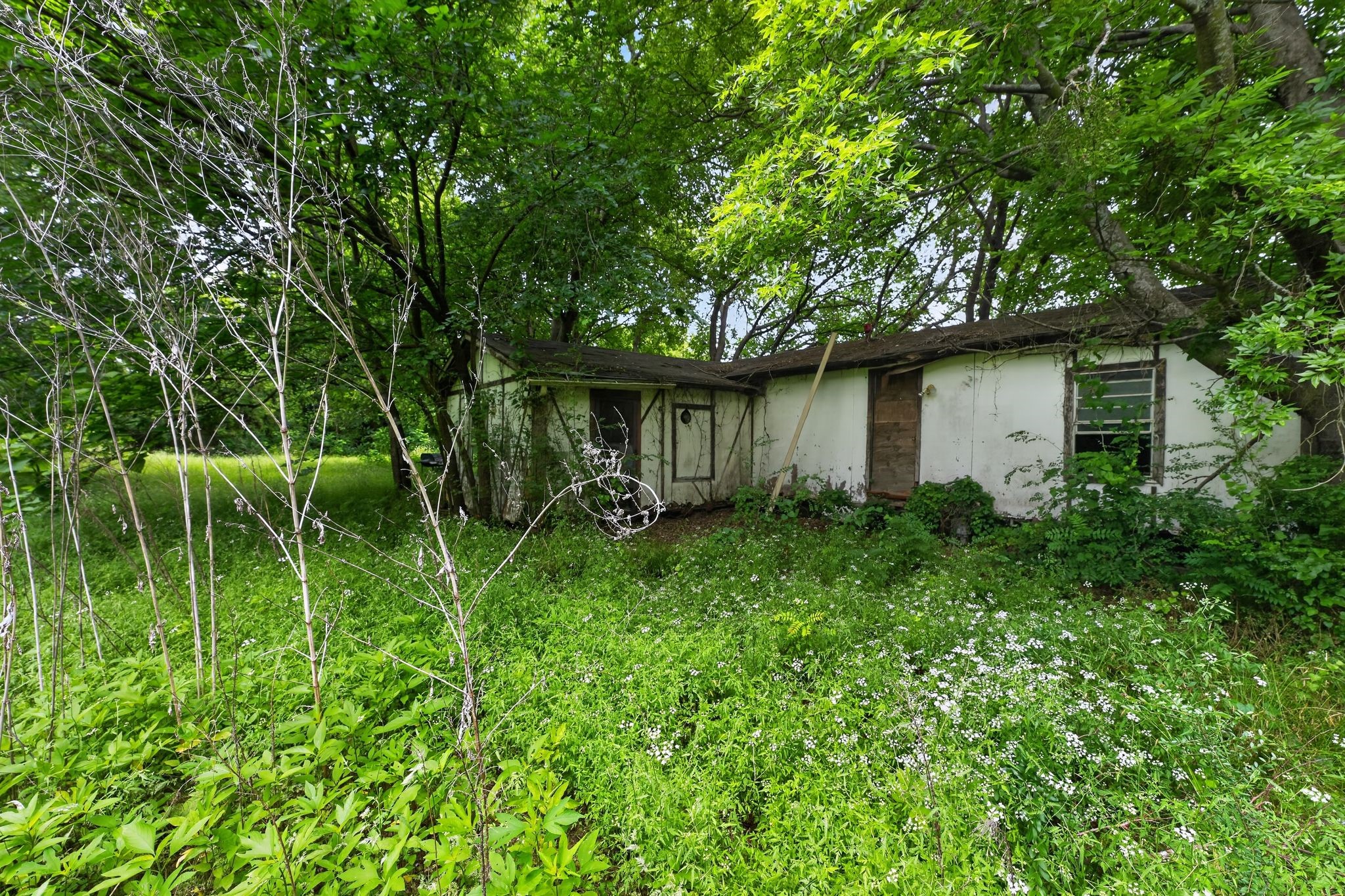 4002 Curry Road Arlington TX 76001
