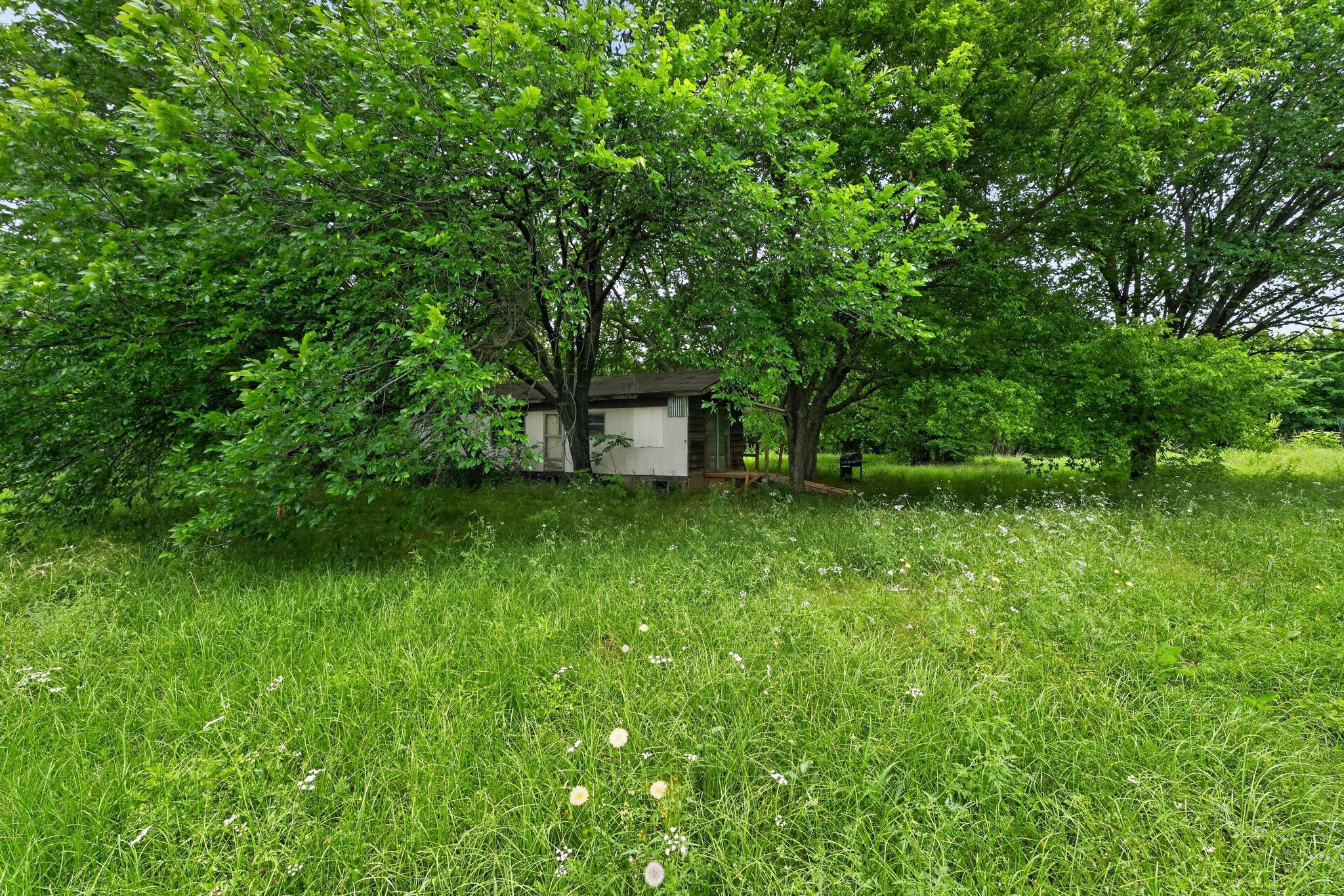 4002 Curry Road Arlington TX 76001