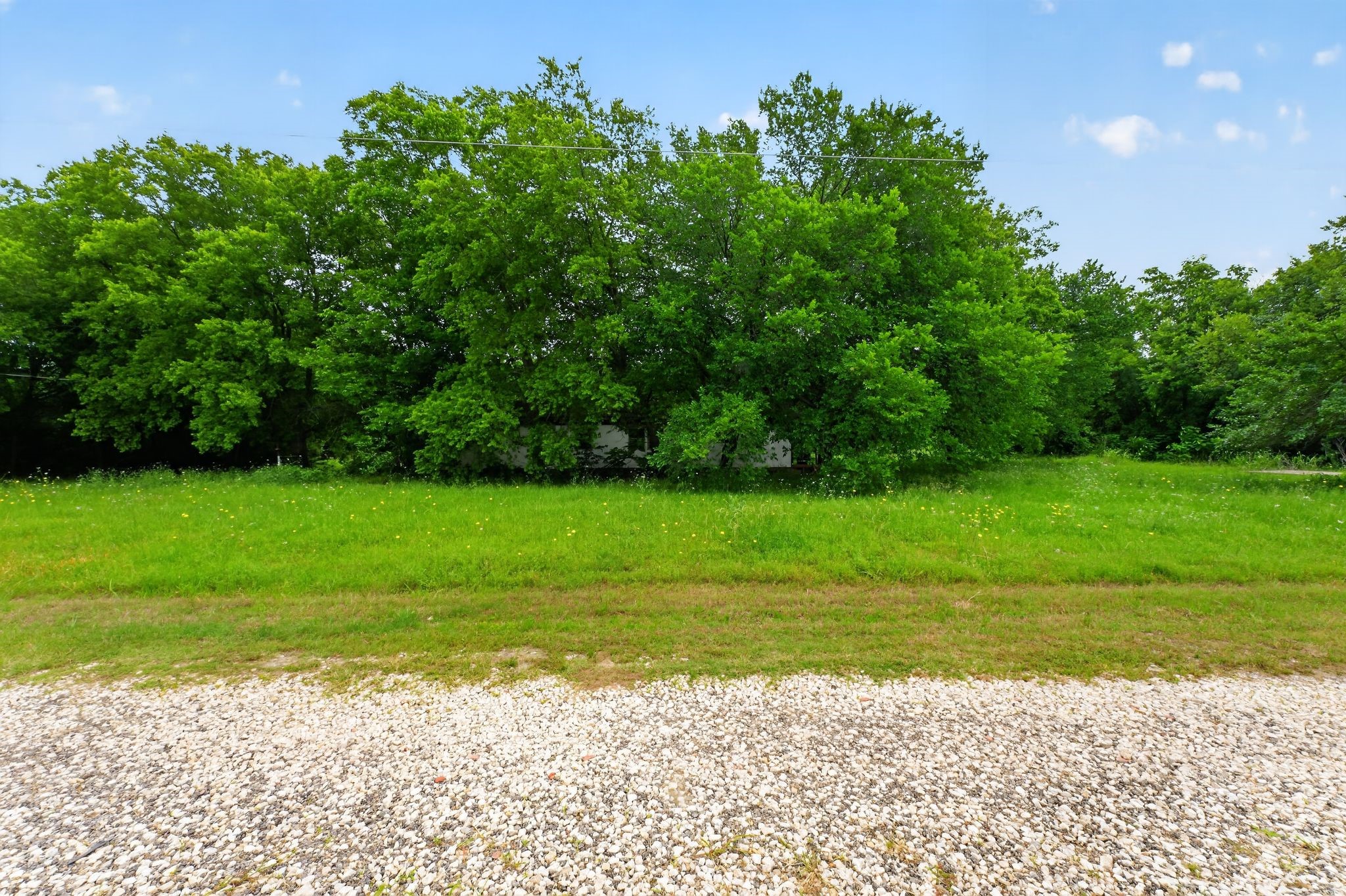 4002 Curry Road Arlington TX 76001