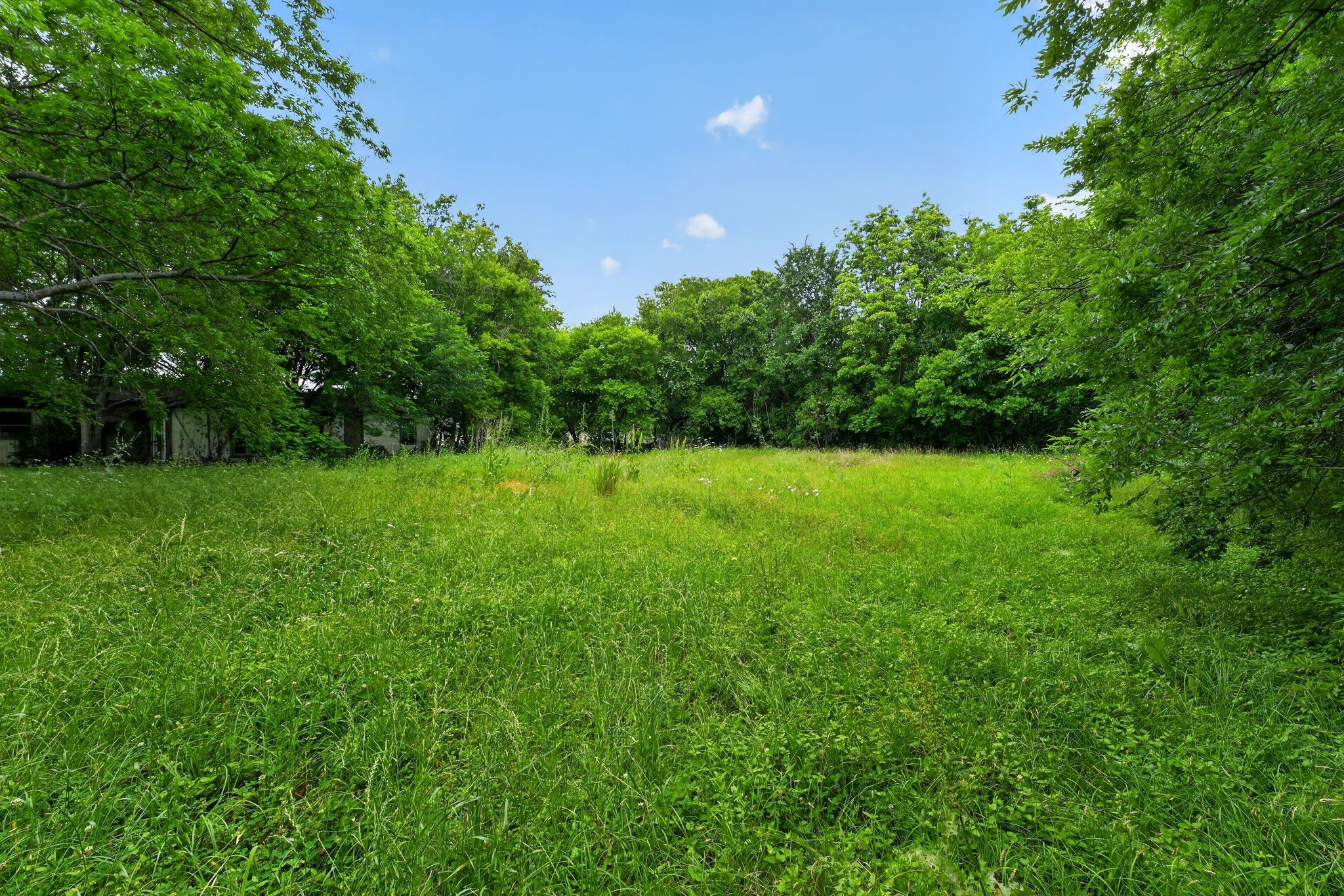 4002 Curry Road Arlington TX 76001
