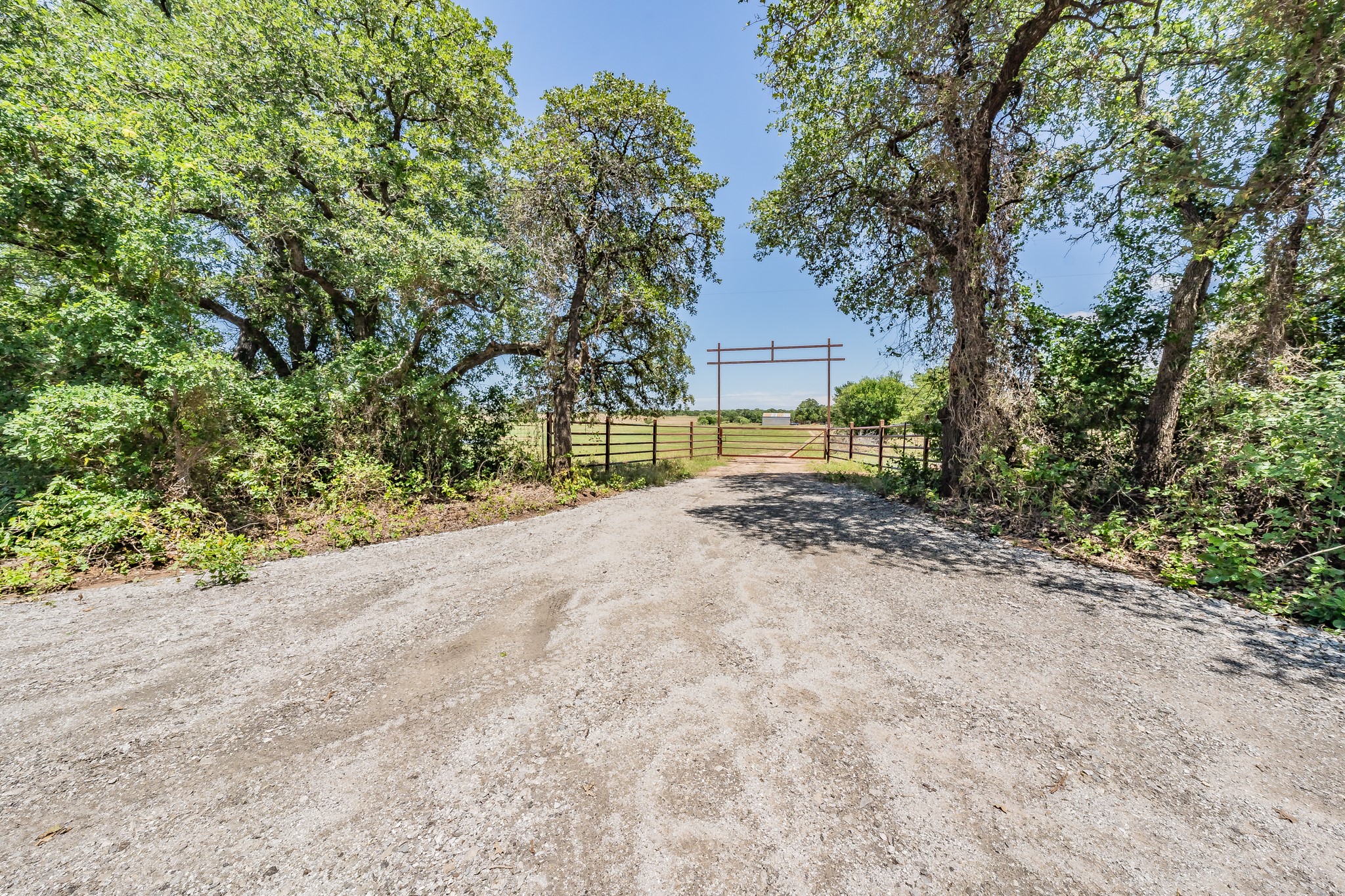 1179 County Road 1990 Chico TX 76431