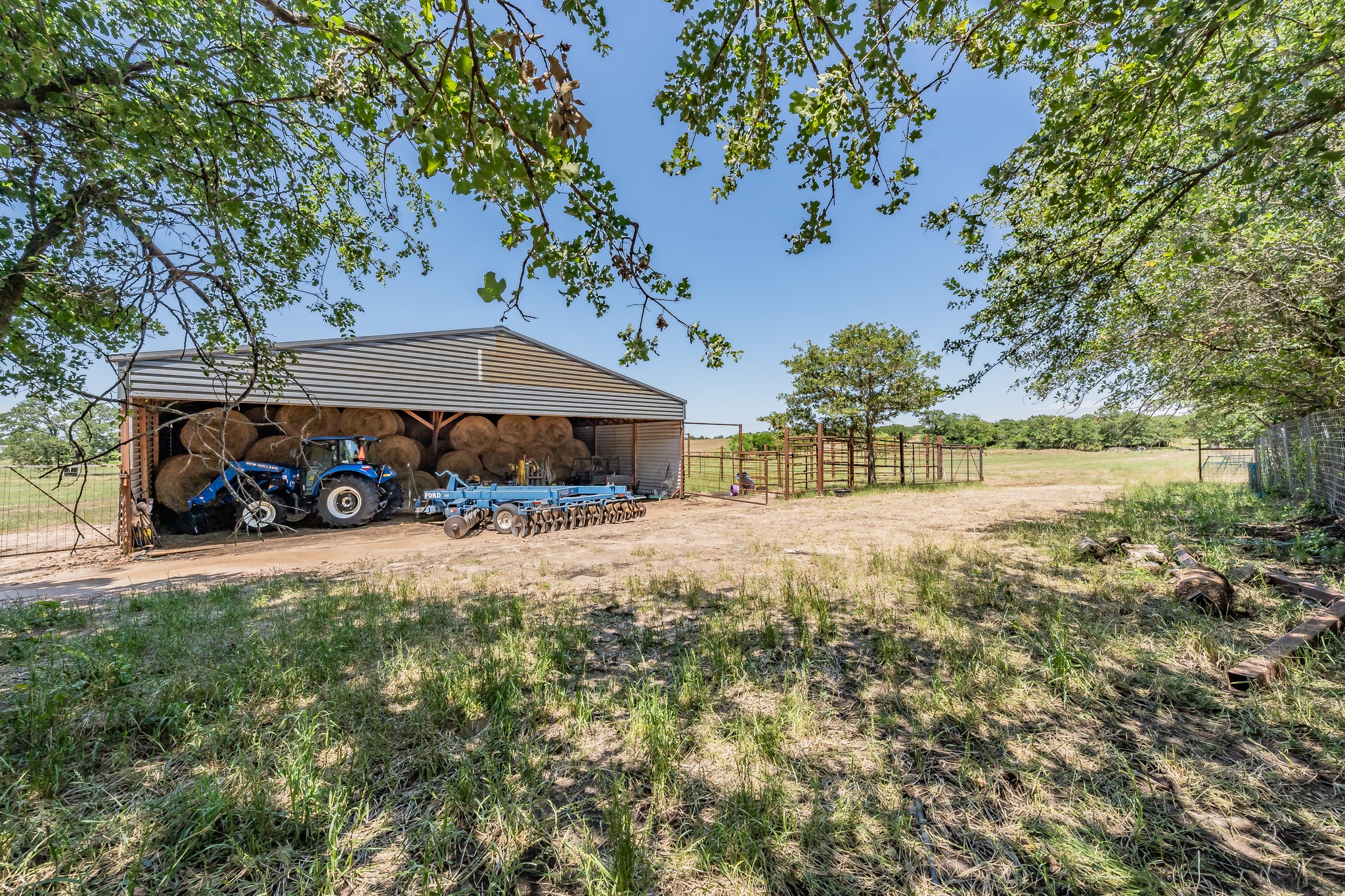 1179 County Road 1990 Chico TX 76431