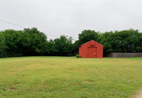 208 Galia Street Bowie TX 76230