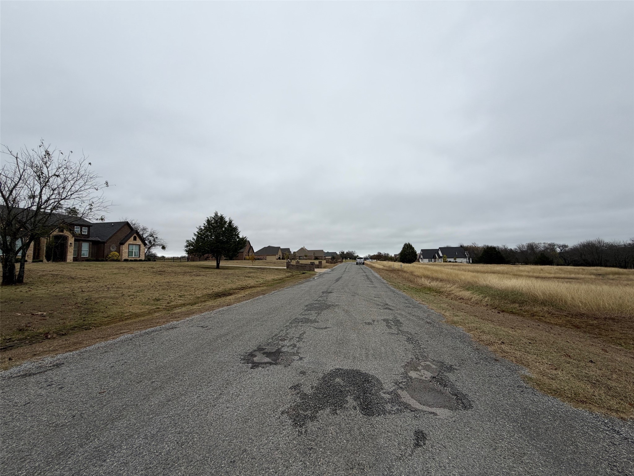 20 Golf Walk Circle Denison TX 75020