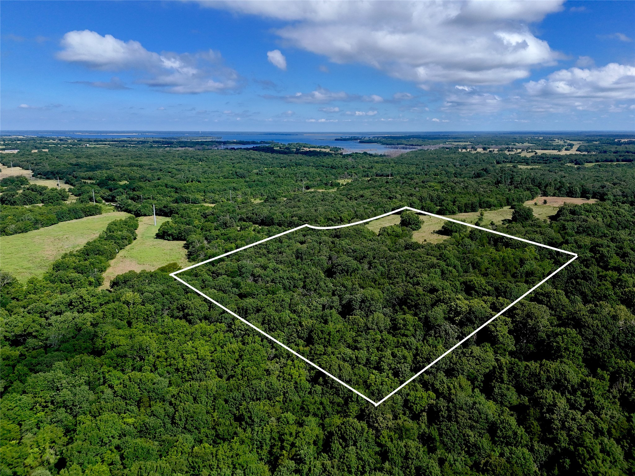1700 Cr 2770 Honey Grove TX 75446
