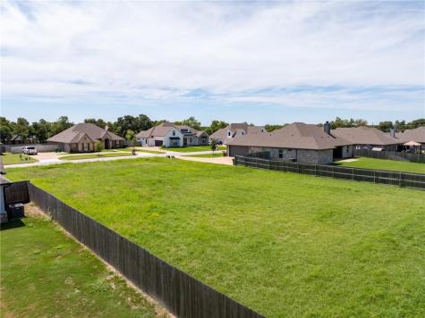 220 Fox Run Lane Robinson TX 76706