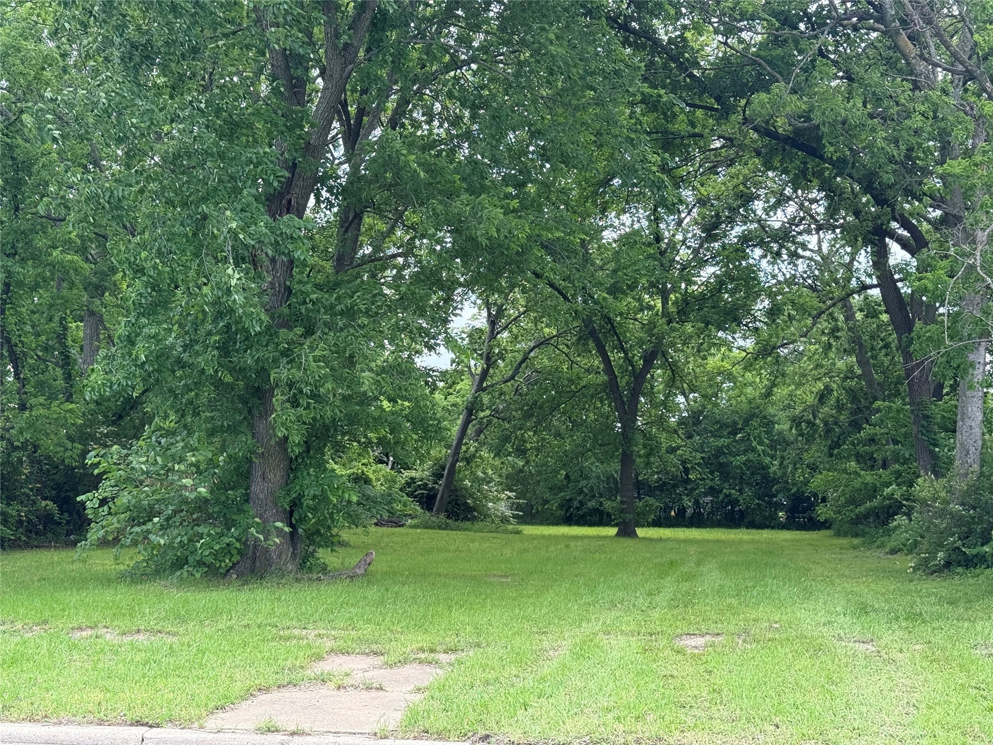 812 N Willow Street Sherman TX 75090