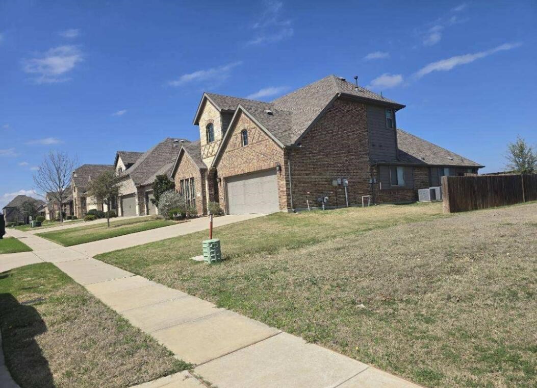 417 Berkshire Lane Sherman TX 75092